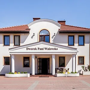 Dworek Pani Walewska Värdshus